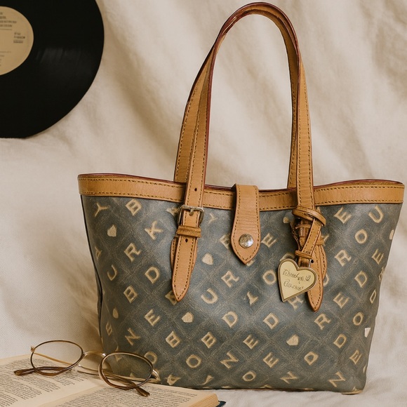 Dooney & Bourke  Tote - Picture 5 of 13